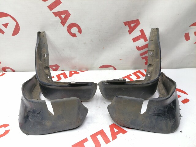 Брызговик HONDA Fit 