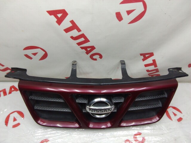 Решетка радиатора NISSAN X-Trail 