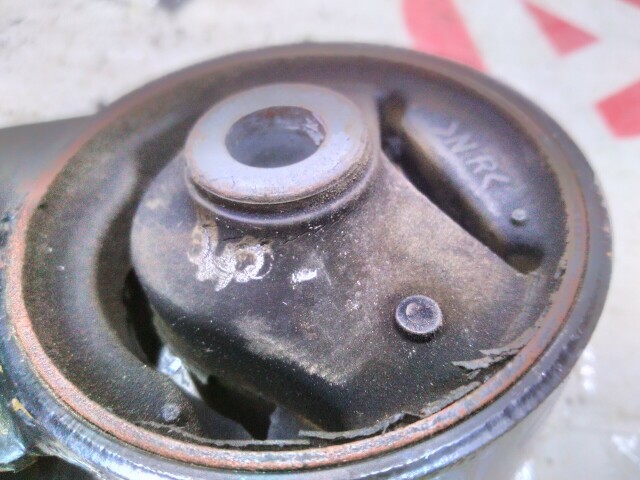 Подушка ДВС TOYOTA Platz 