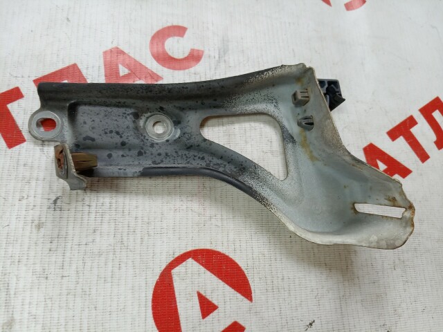 Крепление фары TOYOTA Corolla Spacio 