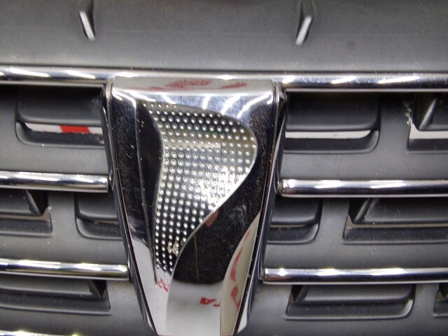 Решетка радиатора TOYOTA Premio 