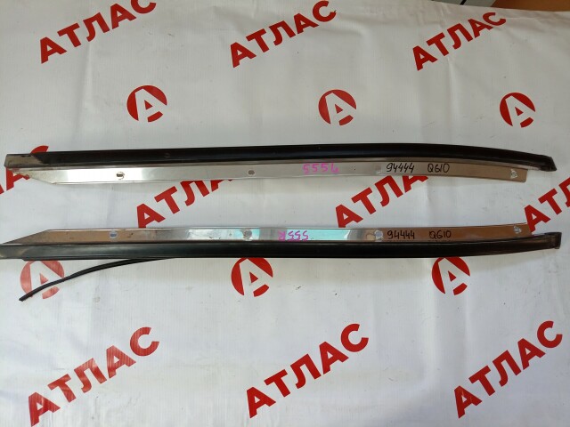 Молдинг лобового стекла NISSAN Bluebird Sylphy 