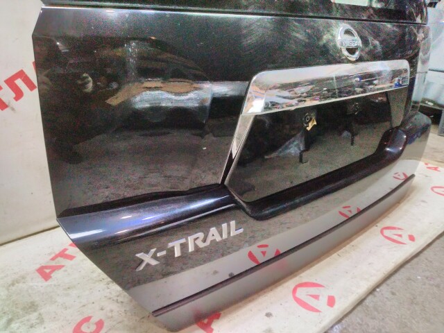 Дверь багажника NISSAN X-Trail 
