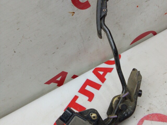 Педаль газа TOYOTA Corolla 