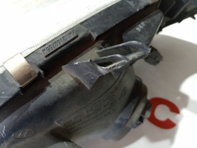 Фара NISSAN Cube 