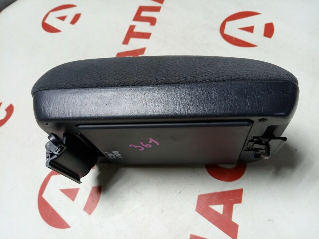 Подлокотник TOYOTA Corolla Runx 