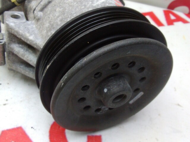 Компрессор кондиционера TOYOTA Ractis 1NZ-FE