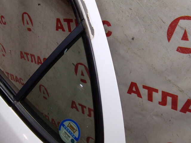 Дверь NISSAN Sunny 