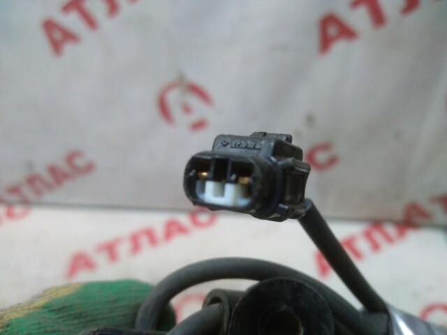 Датчик ABS TOYOTA Ist 