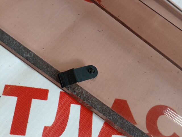 Ветровик MITSUBISHI Outlander 