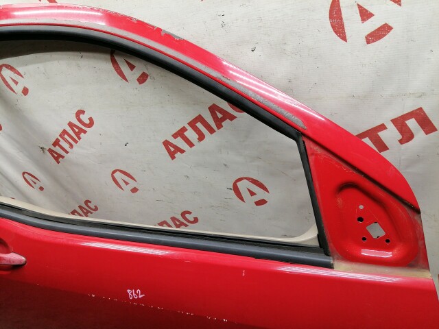 Дверь TOYOTA Raum 