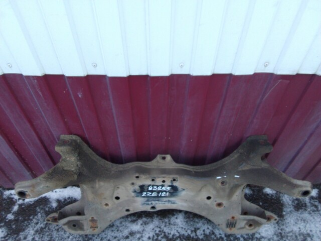 Балка поперечная TOYOTA Corolla 