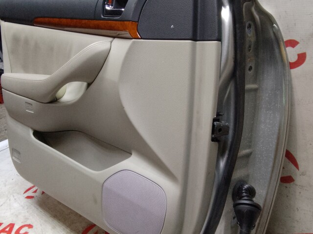 Дверь TOYOTA Avensis 