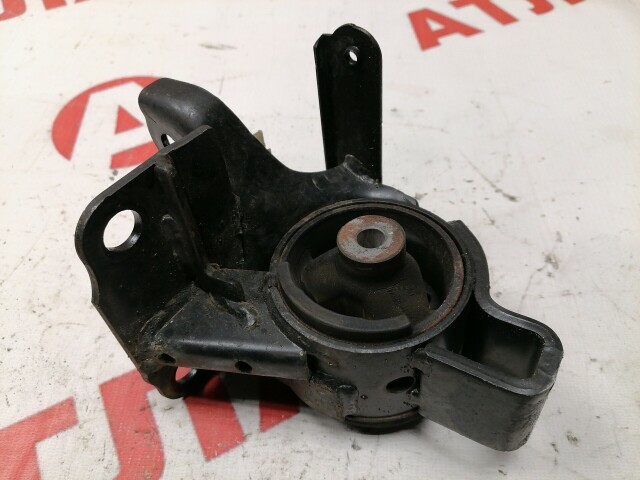 Подушка ДВС TOYOTA Vitz 2SZ-FE