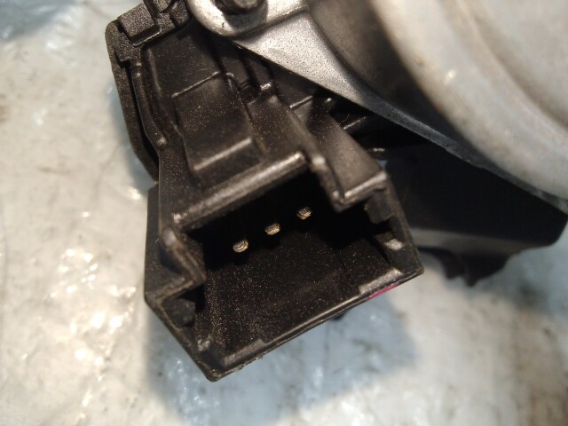 Моторчик двери багажника RENAULT Duster 