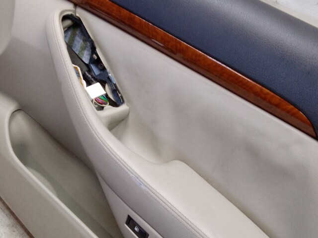 Дверь TOYOTA Avensis 