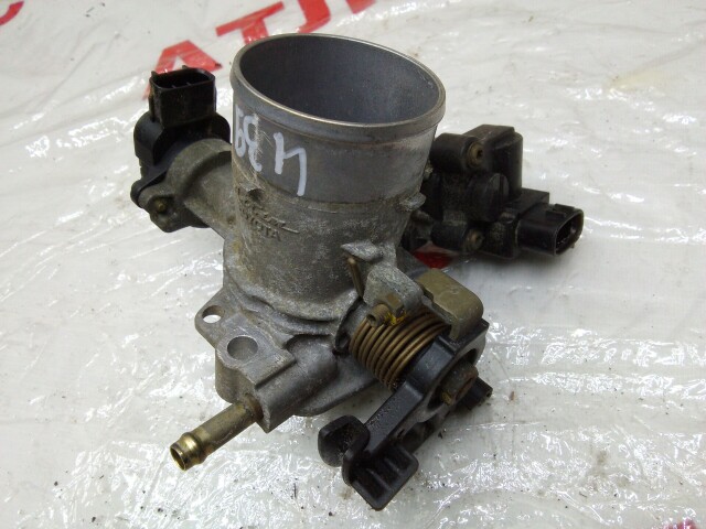 Дроссельная заслонка TOYOTA Platz 