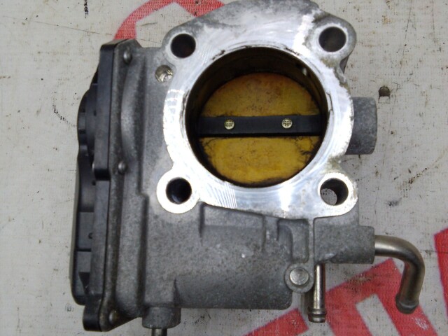 Дроссельная заслонка TOYOTA Camry 2AZ-FE