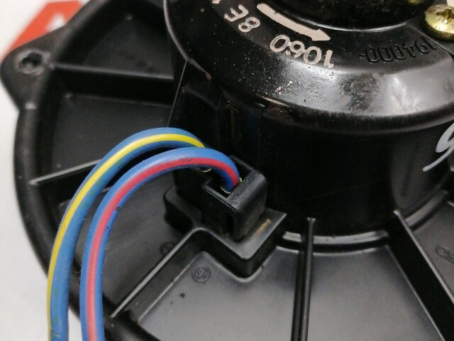 Моторчик печки TOYOTA Ist 