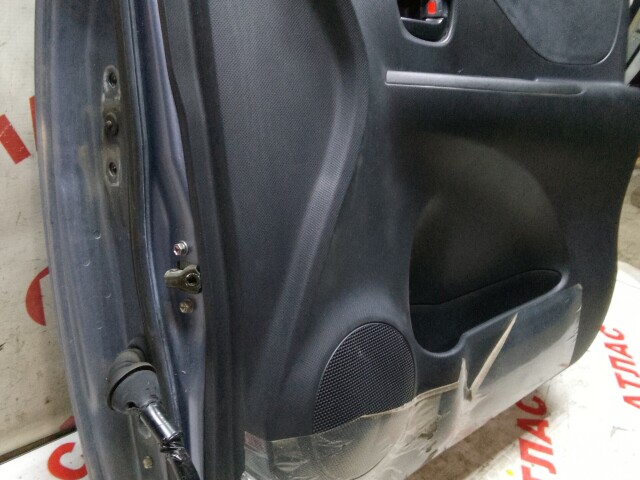 Дверь TOYOTA Ractis 