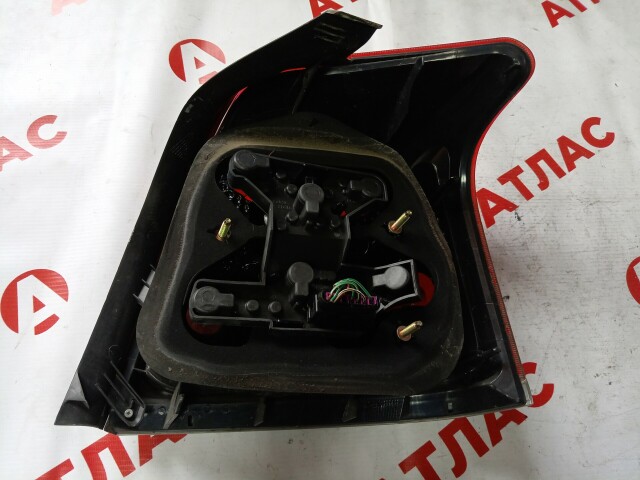 Стоп TOYOTA Avensis 