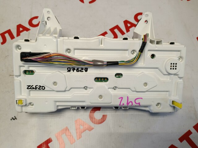 Щиток приборов TOYOTA Wish 