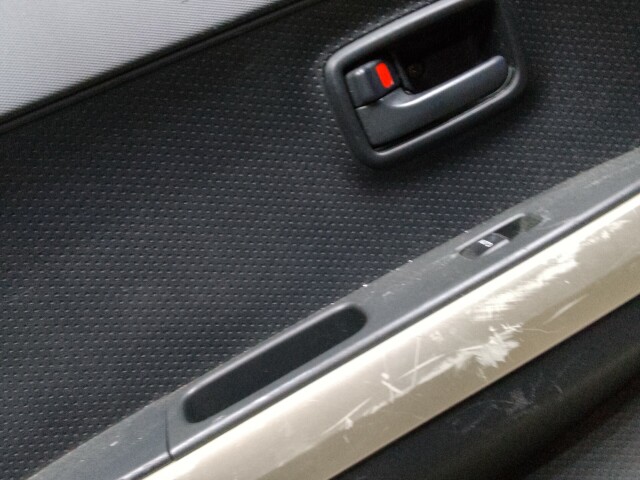 Дверь TOYOTA Ist 