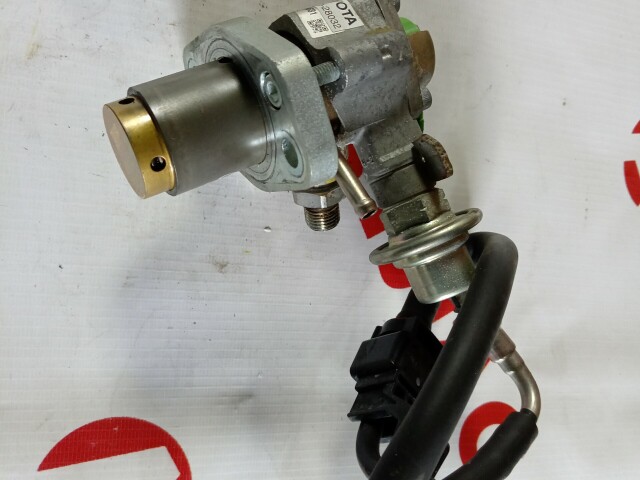 ТНВД TOYOTA Avensis 2AZ-FSE