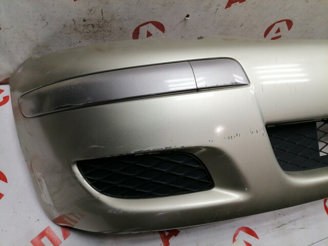 Бампер передний TOYOTA Vitz 