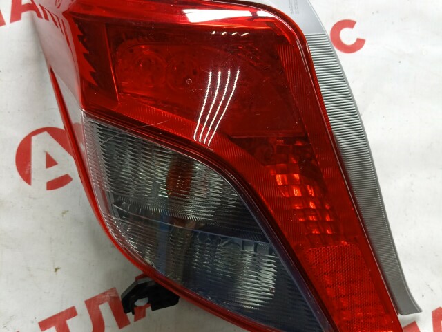 Стоп TOYOTA Vitz 