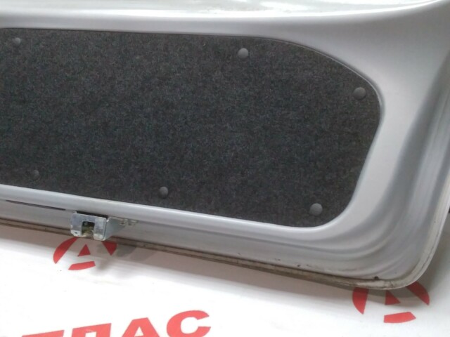 Дверь багажника TOYOTA Vitz 