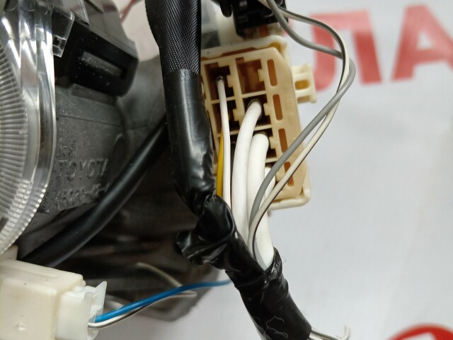 Замок зажигания TOYOTA Corolla Axio 