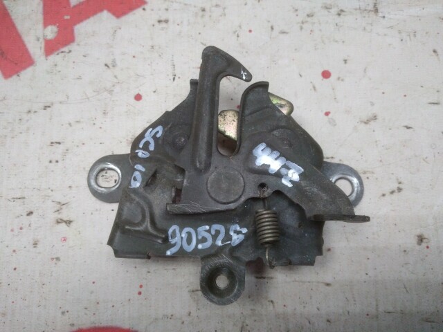 Замок капота TOYOTA Vitz 