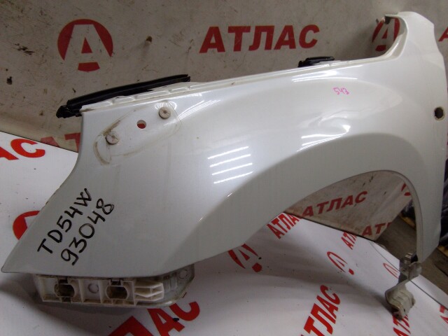 Крыло SUZUKI Escudo 