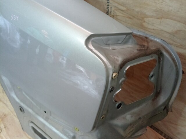 Крыло заднее TOYOTA Avensis 