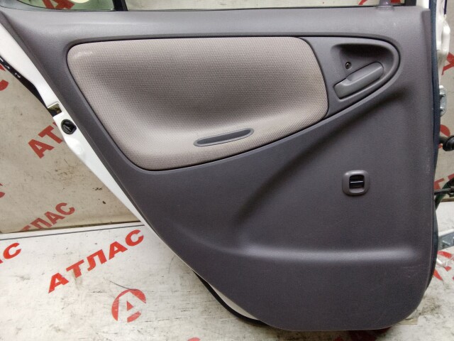 Дверь TOYOTA Platz 