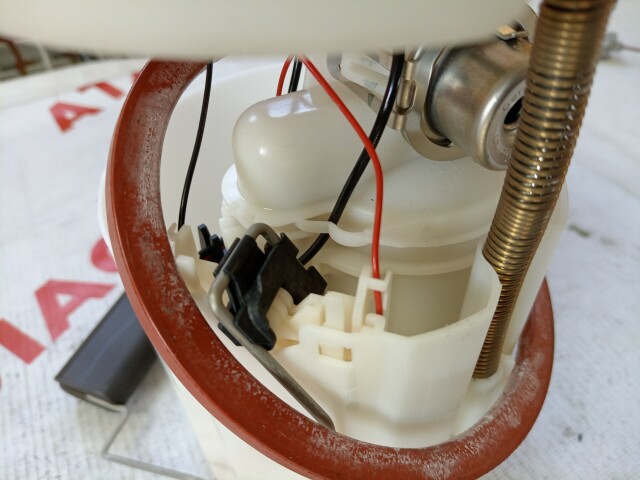 Бензонасос MAZDA Axela 