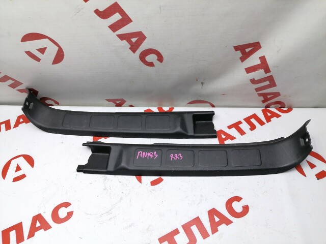 Накладка замка багажника SUBARU Forester 