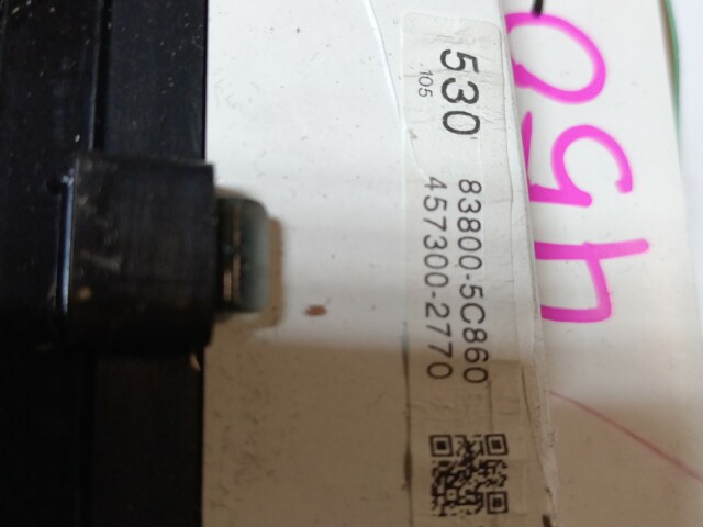 Щиток приборов TOYOTA Vitz 