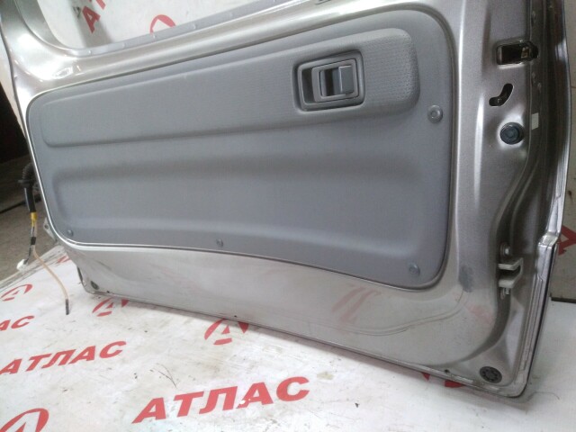 Дверь багажника TOYOTA FunCargo 