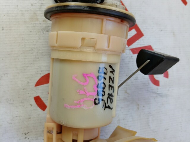 Бензонасос TOYOTA Corolla Fielder 