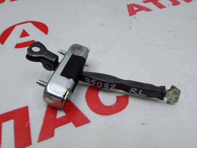 Ограничитель двери TOYOTA Camry 