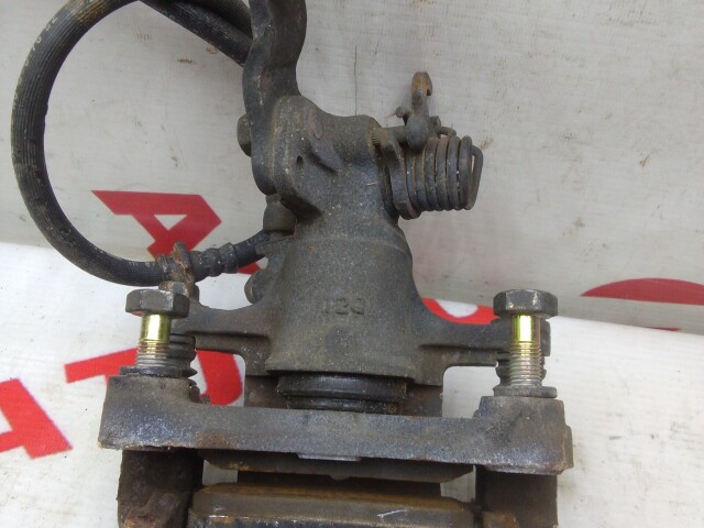 Суппорт NISSAN Primera 