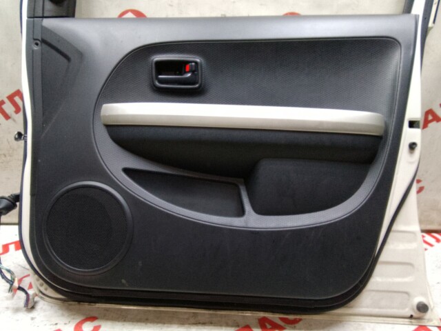 Дверь TOYOTA Ist 