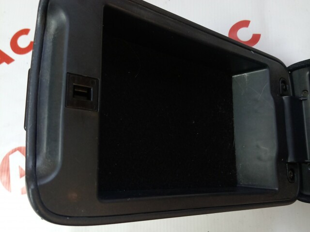 Подлокотник TOYOTA Corolla Fielder 