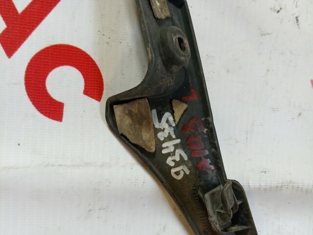 Уголок жабо RENAULT Sandero Stepway 