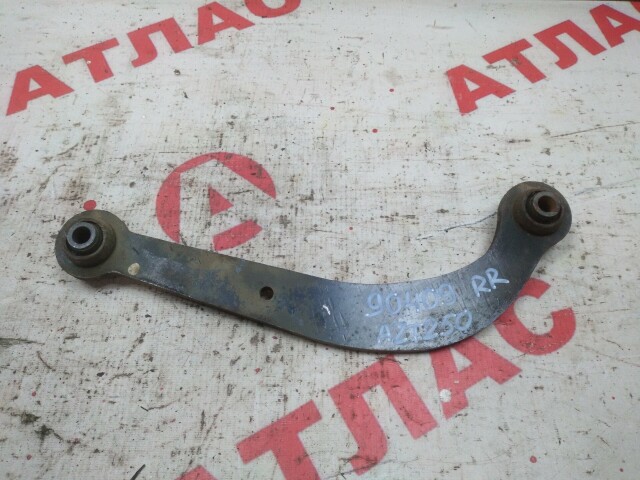 Рычаг TOYOTA Avensis 