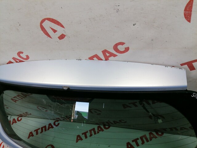 Дверь багажника TOYOTA Vitz 