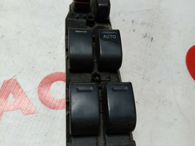 Блок управления стеклоподъемниками TOYOTA Corolla 