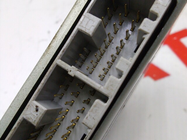 Компьютер NISSAN Serena QR20-DE